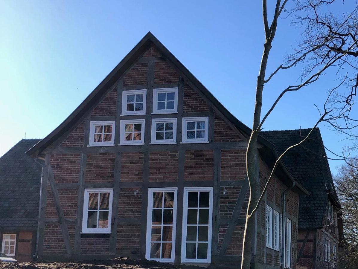 Altes Backhaus Bauernhof Vogel Apartment Rohrsen Bagian luar foto