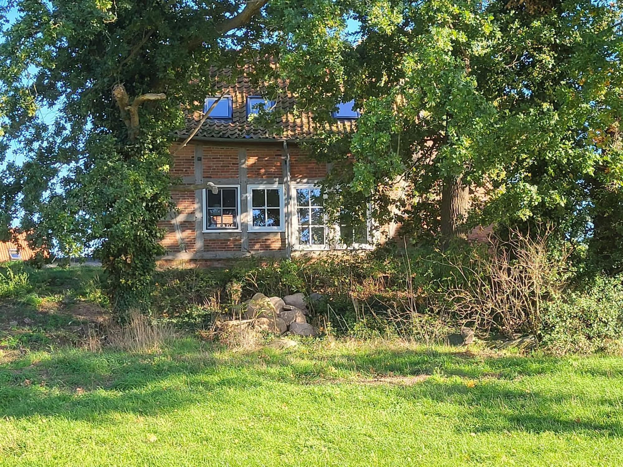 Altes Backhaus Bauernhof Vogel Apartment Rohrsen Bagian luar foto